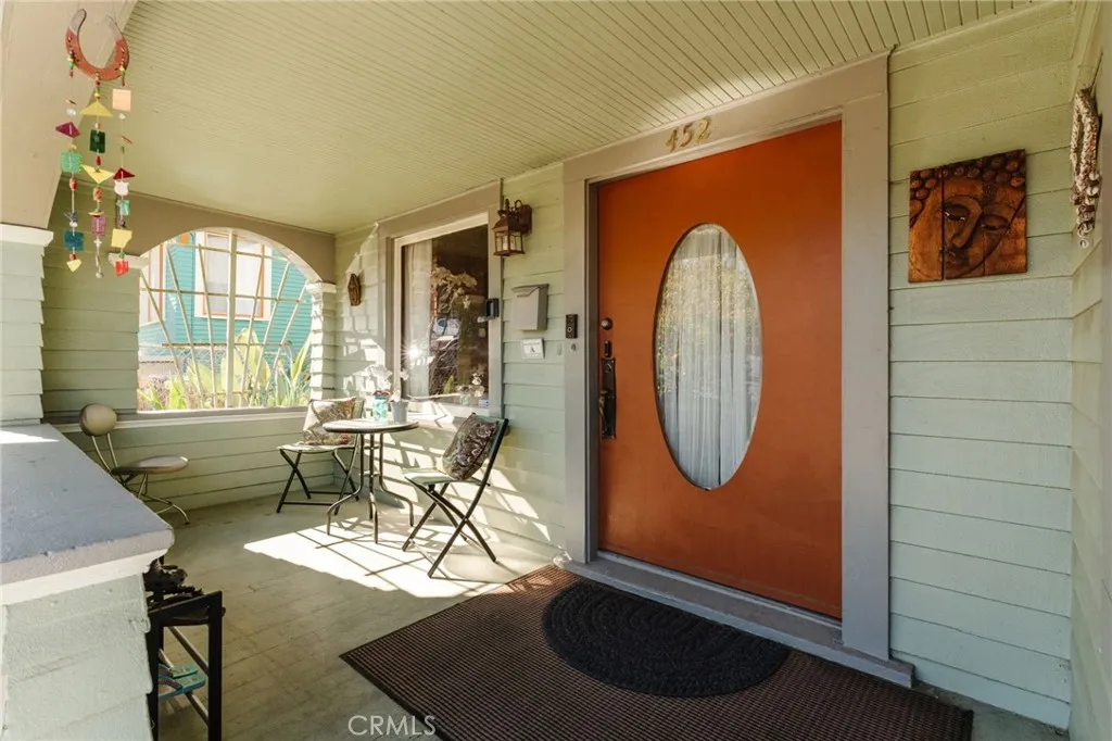 452 Holland Avenue, Los Angeles, California 90042 home-pic-1
