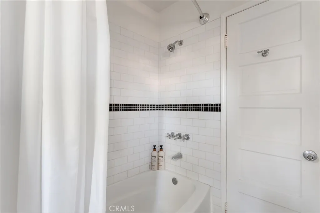 452 Holland Avenue, Los Angeles, California 90042 home-pic-31