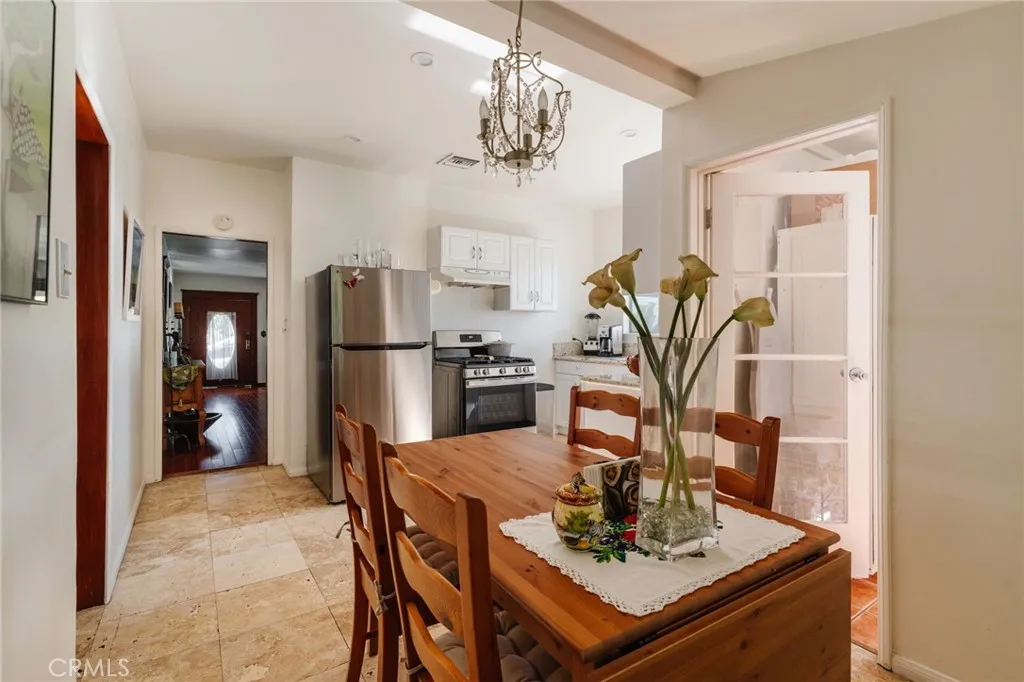452 Holland Avenue, Los Angeles, California 90042 home-pic-17