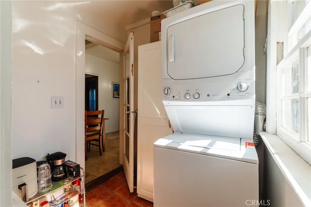 452 Holland Avenue, Los Angeles, California 90042 home-pic-46