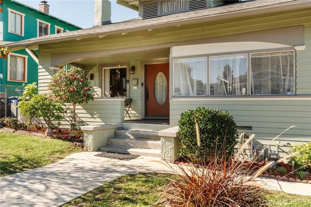 452 Holland Avenue, Los Angeles, California 90042 home-pic-3