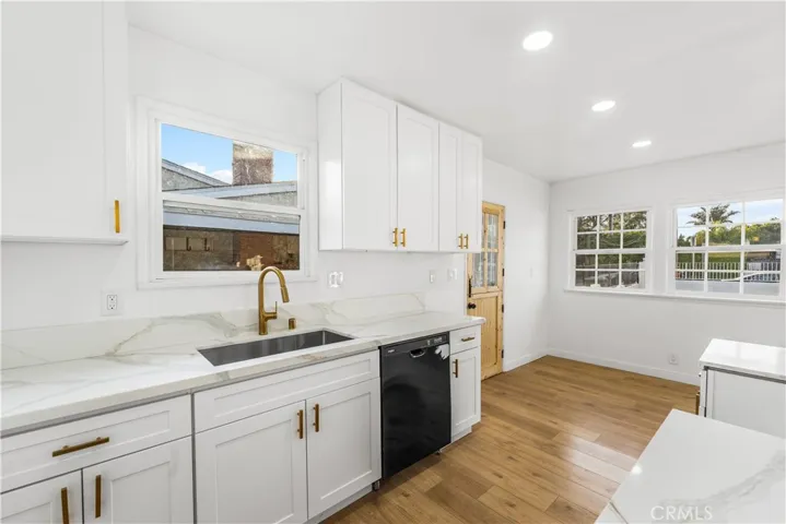 15320 Bledsoe, Sylmar, California 91342
