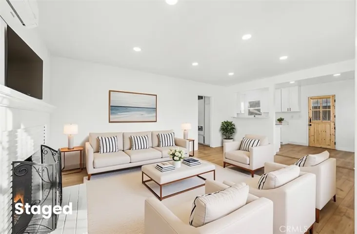 15320 Bledsoe, Sylmar, California 91342