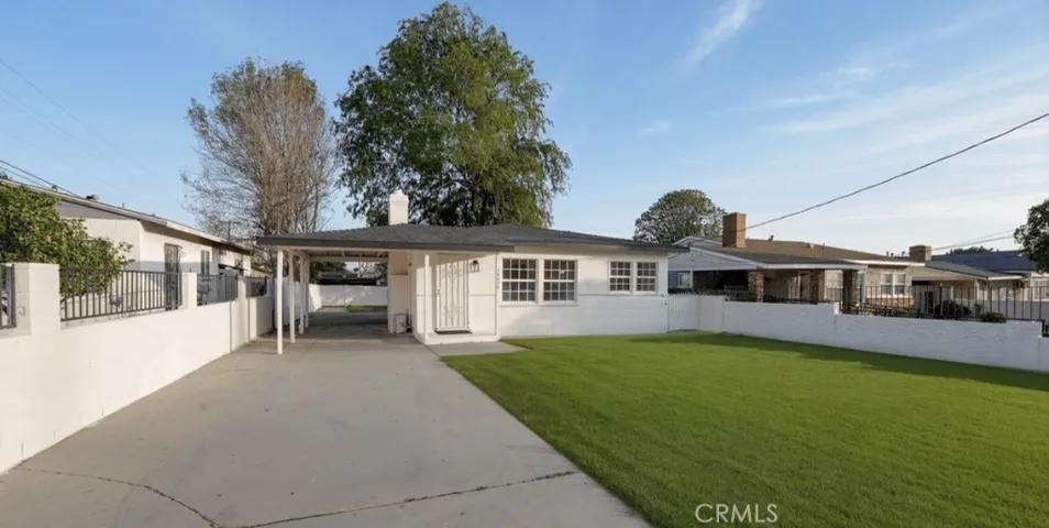 15320 Bledsoe, Sylmar, California 91342