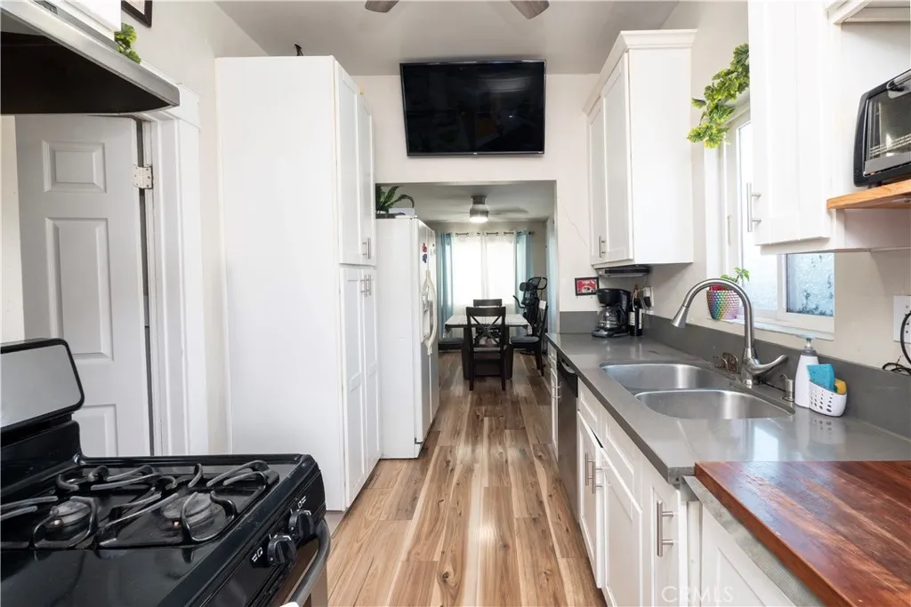 1316 S Grand, San Pedro, California 90731 home-pic-15