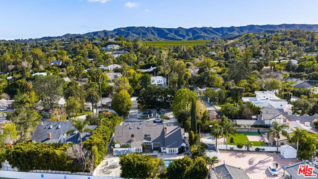 17437 Tarzana Street, Encino, California 91316 home-pic-49
