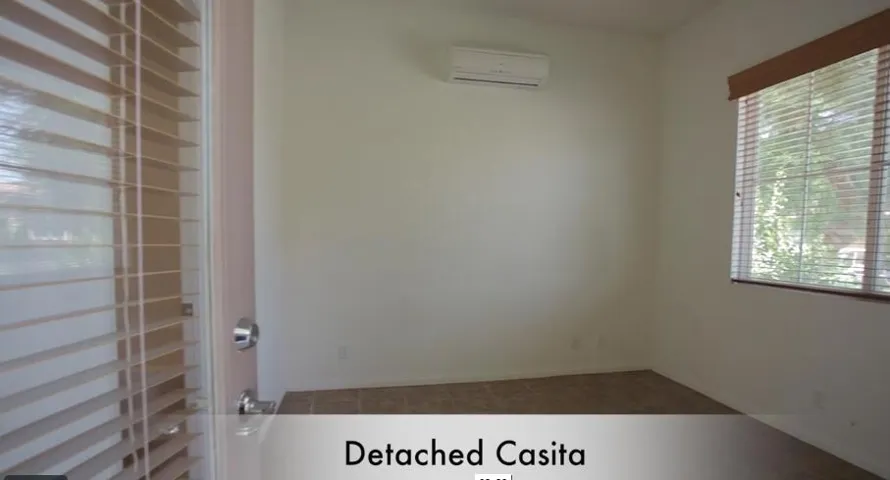 casita inside
