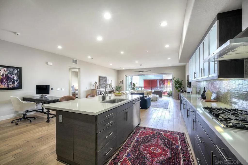 2820 Carleton St 16, San Diego, California 92106 home-pic-16