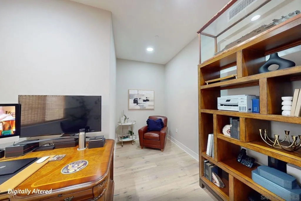 2820 Carleton St 16, San Diego, California 92106 home-pic-42