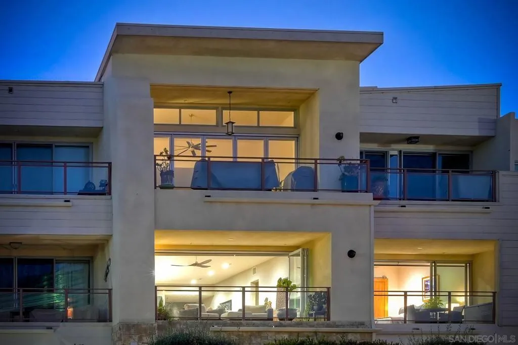 2820 Carleton St 16, San Diego, California 92106 home-pic-60