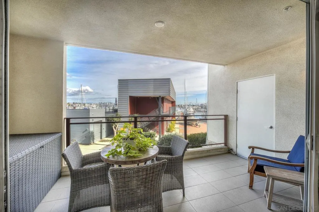 2820 Carleton St 16, San Diego, California 92106 home-pic-27