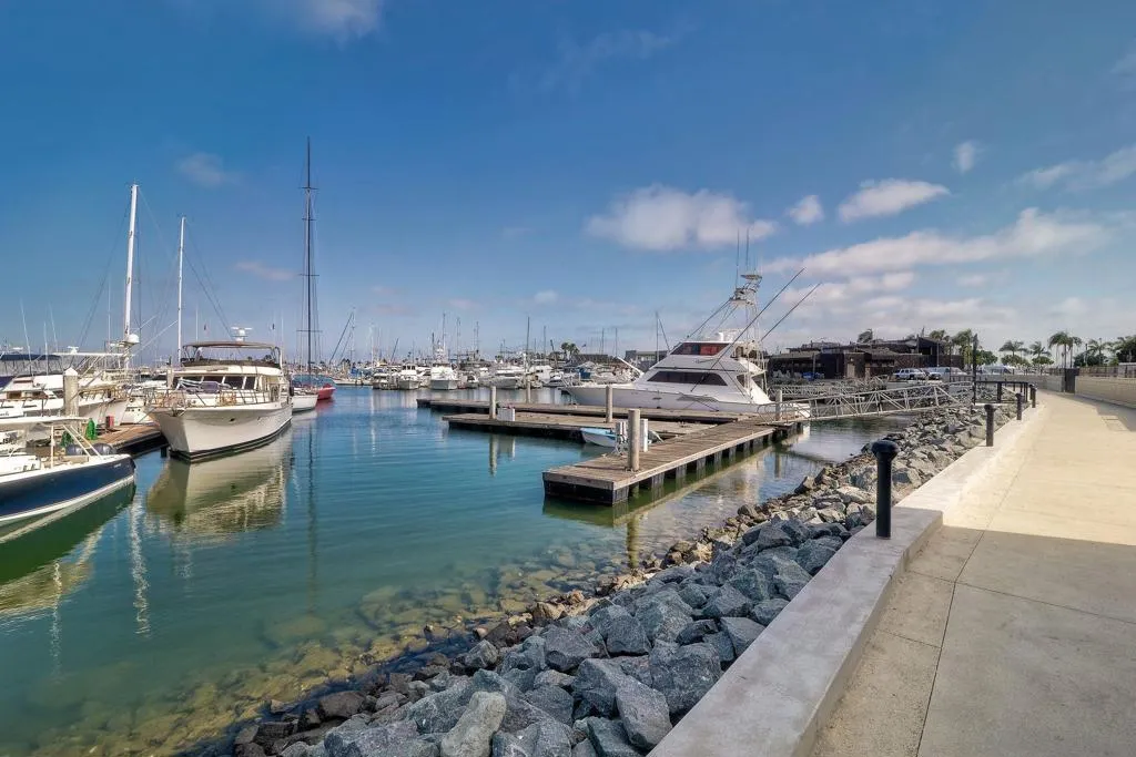2820 Carleton St 16, San Diego, California 92106 home-pic-65