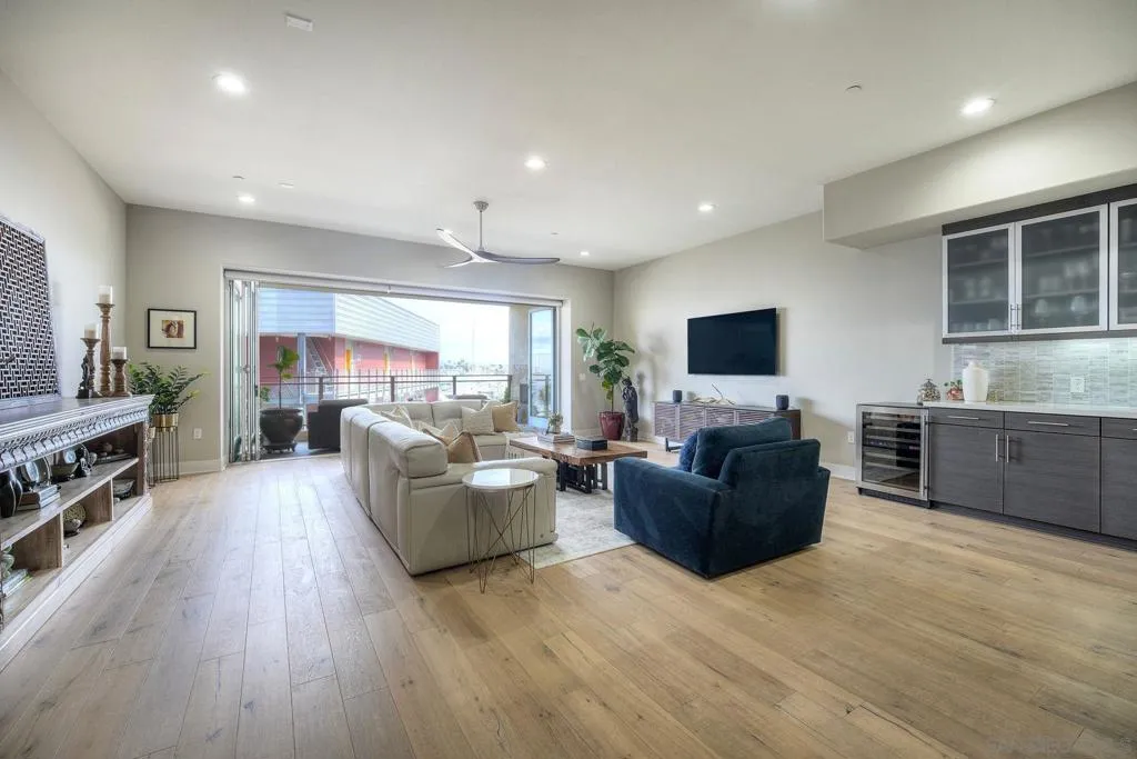 2820 Carleton St 16, San Diego, California 92106 home-pic-10