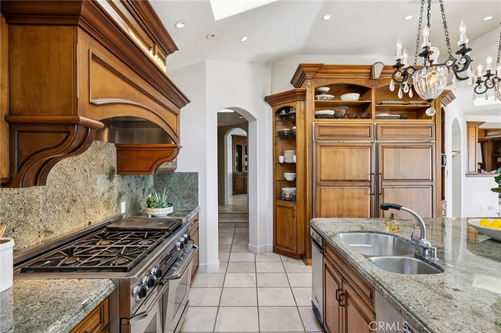 215 S Poinsettia Avenue, Manhattan Beach, California 90266 home-pic-39