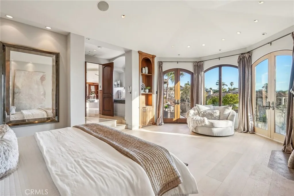 215 S Poinsettia Avenue, Manhattan Beach, California 90266 home-pic-42