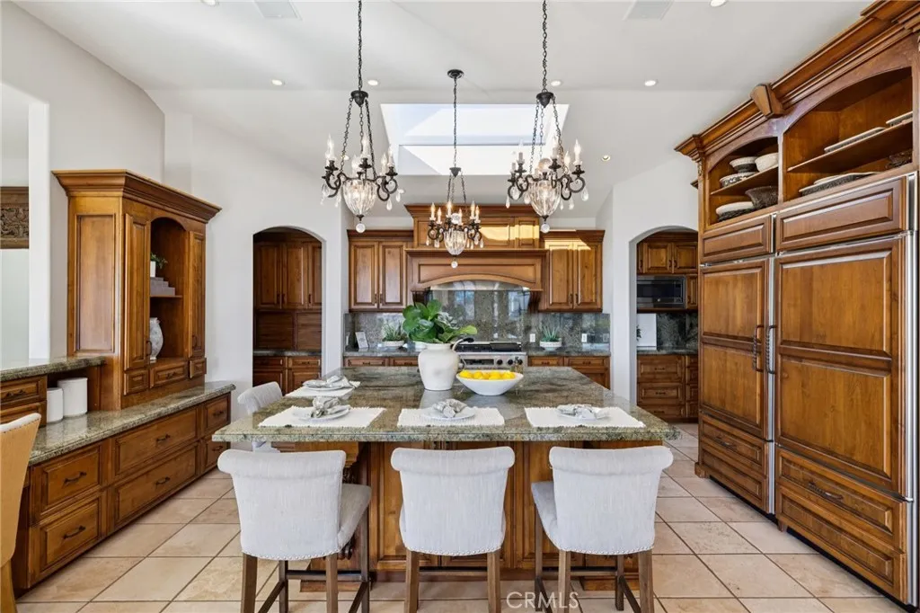 215 S Poinsettia Avenue, Manhattan Beach, California 90266 home-pic-37