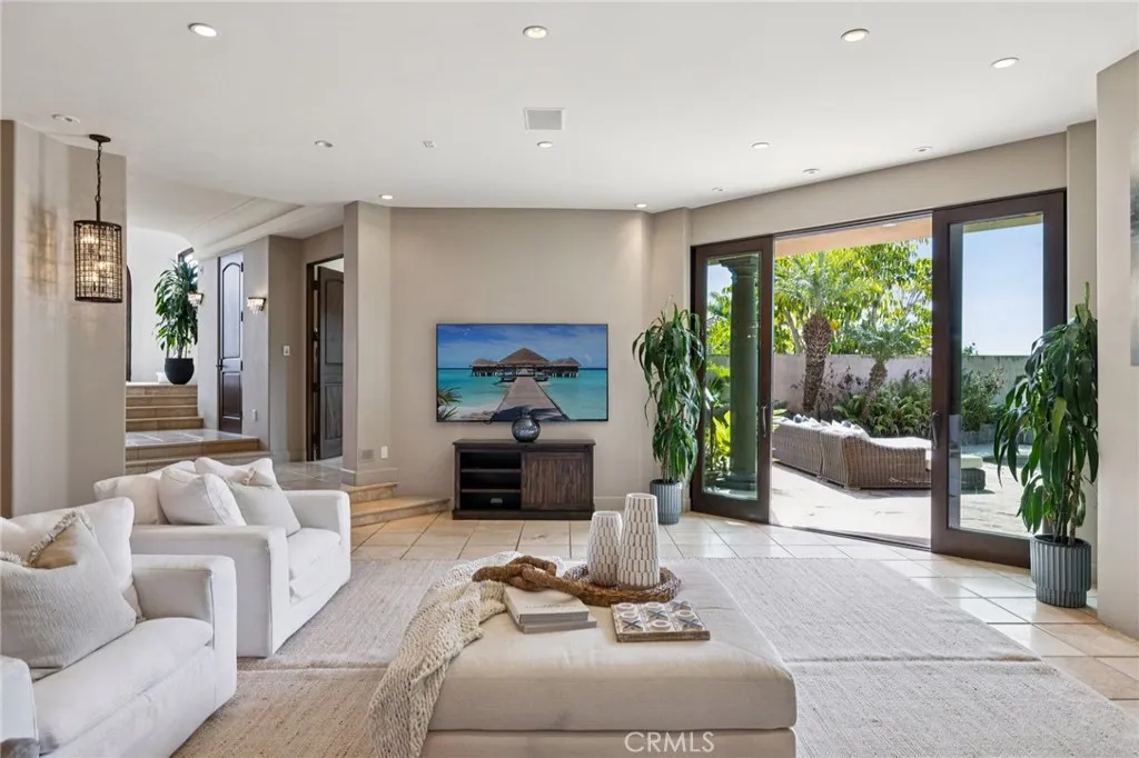 215 S Poinsettia Avenue, Manhattan Beach, California 90266 home-pic-6
