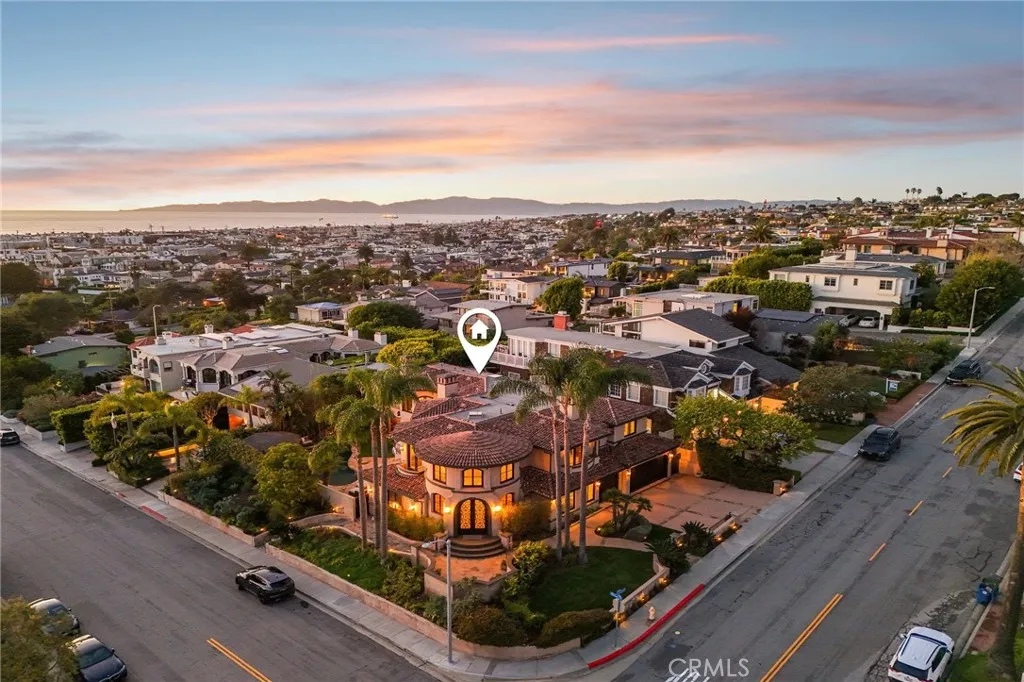 215 S Poinsettia Avenue, Manhattan Beach, California 90266 home-pic-71