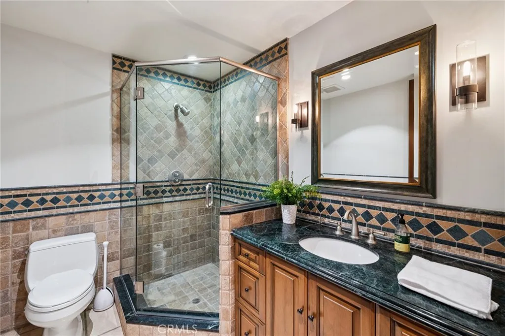 215 S Poinsettia Avenue, Manhattan Beach, California 90266 home-pic-21