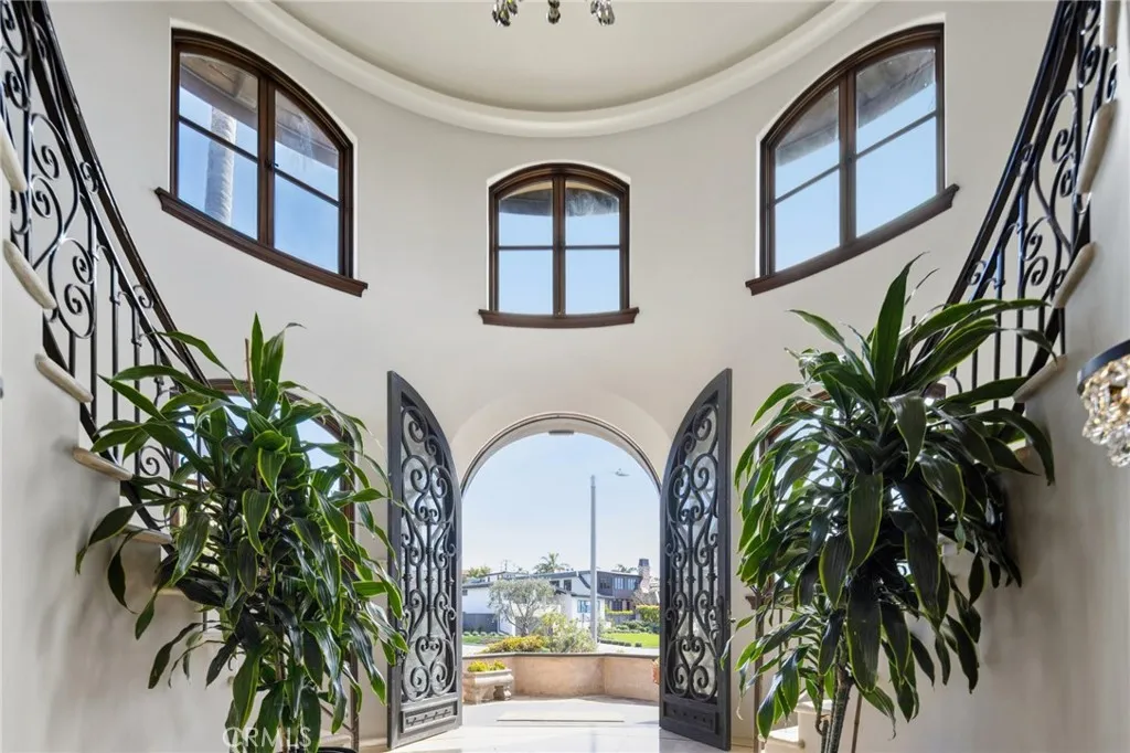 215 S Poinsettia Avenue, Manhattan Beach, California 90266 home-pic-3