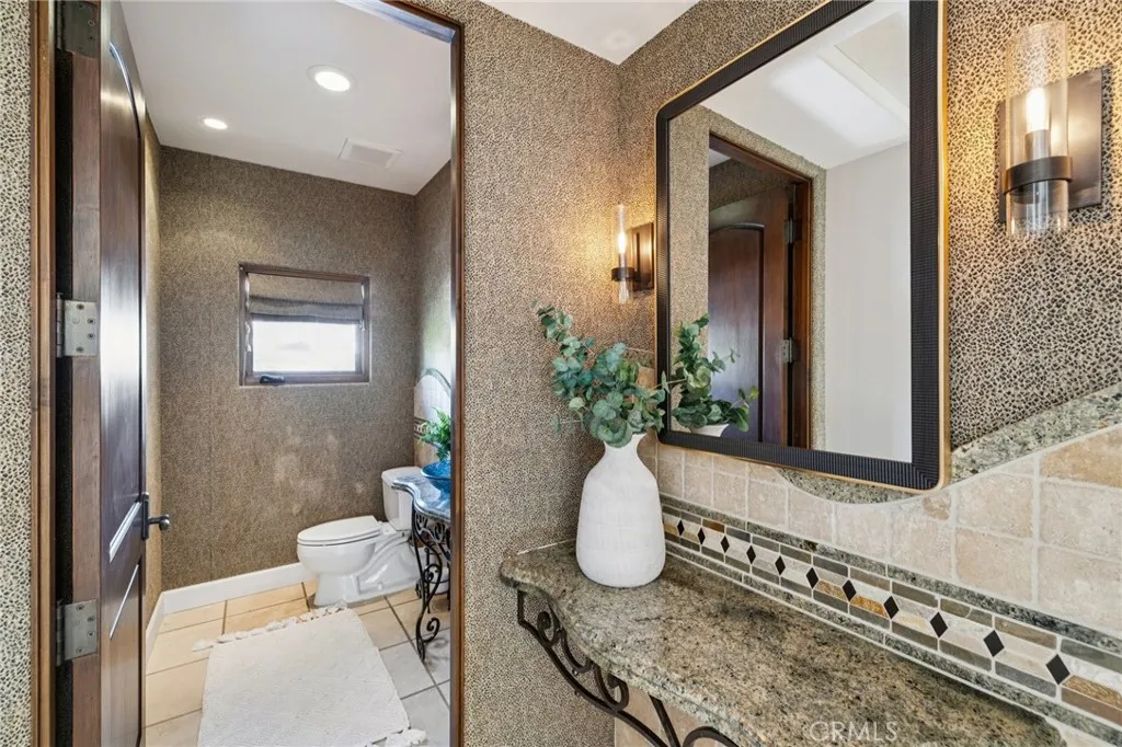 215 S Poinsettia Avenue, Manhattan Beach, California 90266 home-pic-32