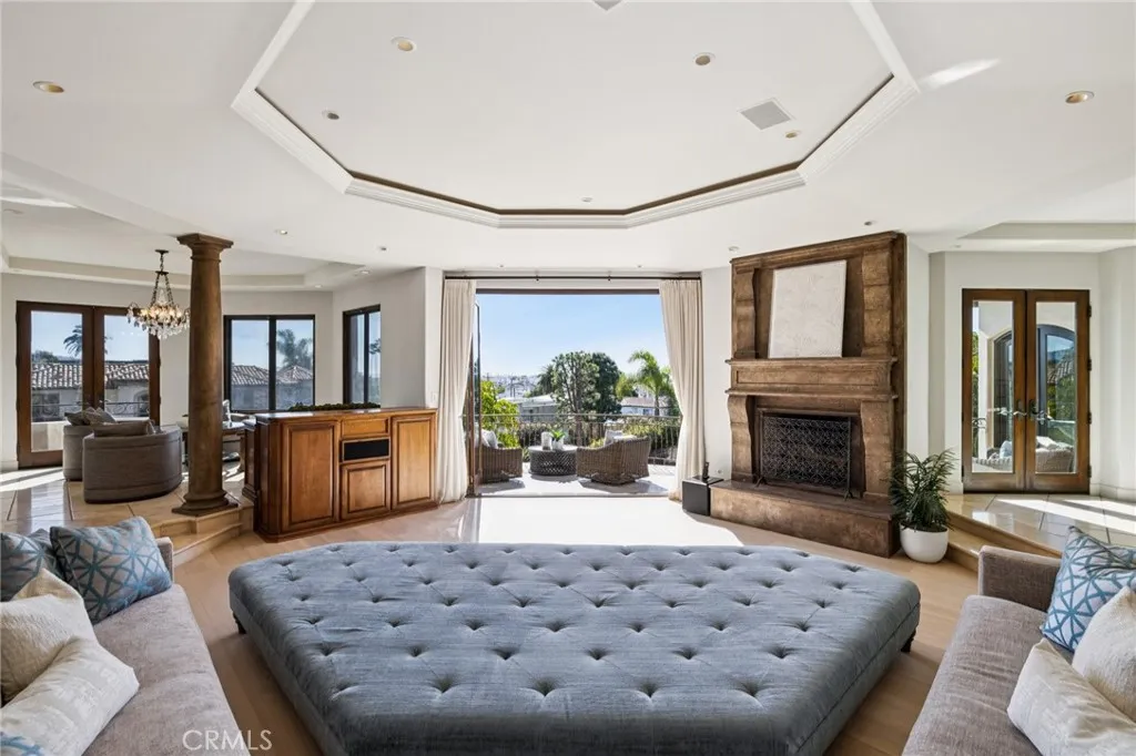 215 S Poinsettia Avenue, Manhattan Beach, California 90266 home-pic-26