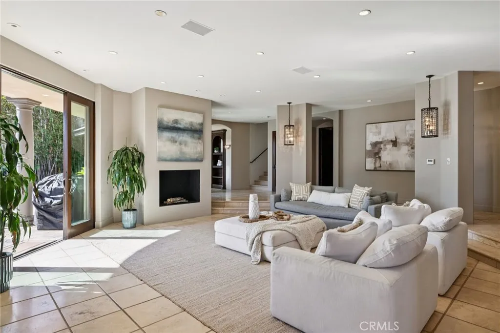 215 S Poinsettia Avenue, Manhattan Beach, California 90266 home-pic-7