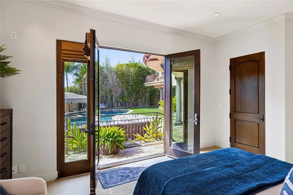 215 S Poinsettia Avenue, Manhattan Beach, California 90266 home-pic-23