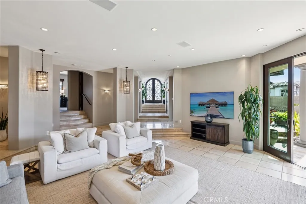 215 S Poinsettia Avenue, Manhattan Beach, California 90266 home-pic-5