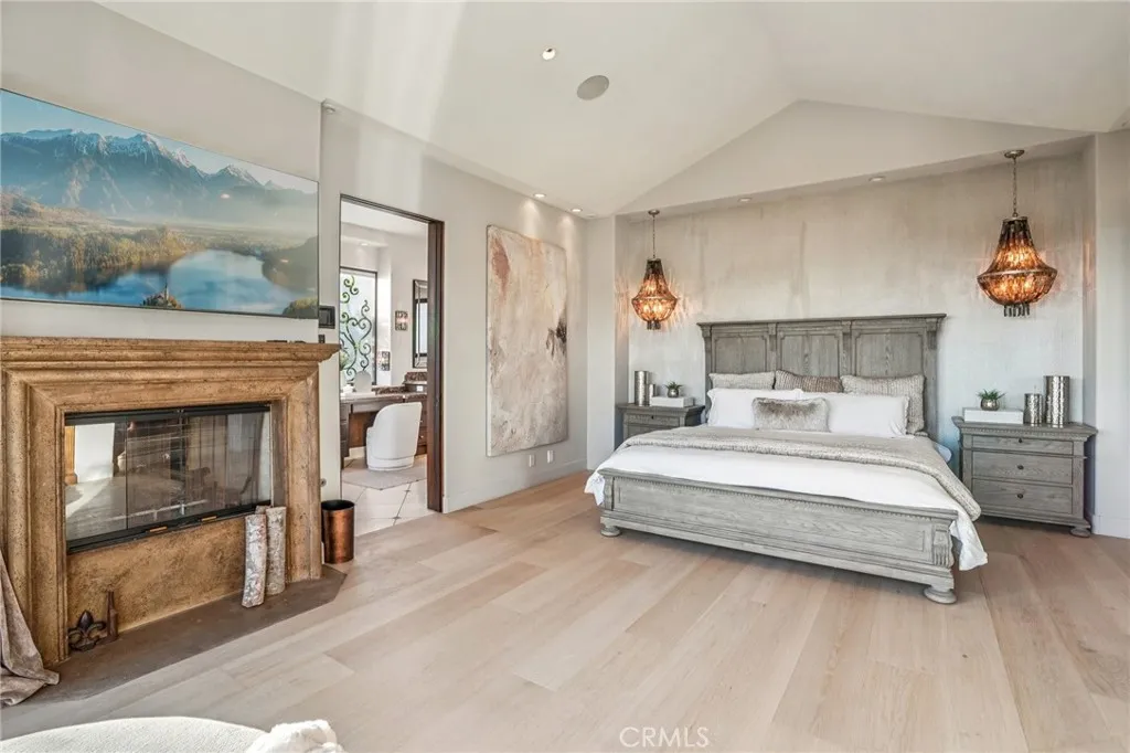 215 S Poinsettia Avenue, Manhattan Beach, California 90266 home-pic-40