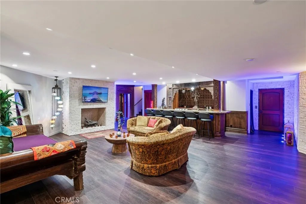 215 S Poinsettia Avenue, Manhattan Beach, California 90266 home-pic-51