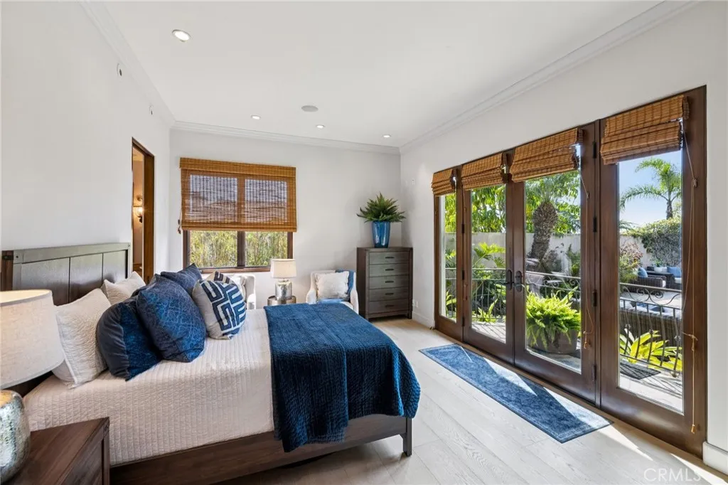 215 S Poinsettia Avenue, Manhattan Beach, California 90266 home-pic-22
