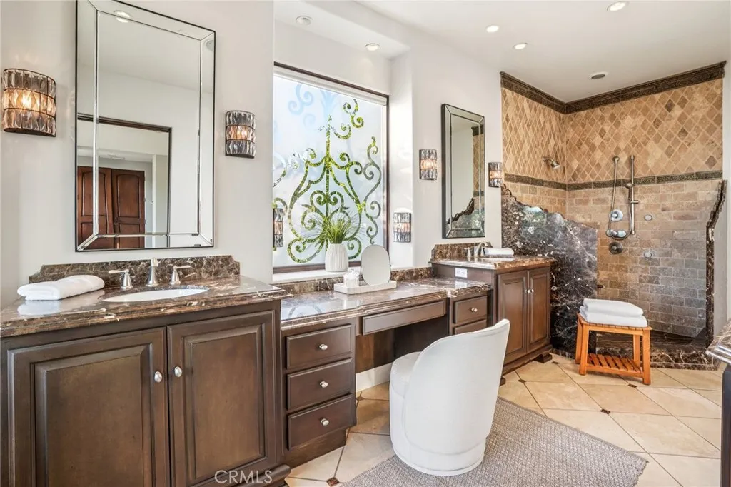 215 S Poinsettia Avenue, Manhattan Beach, California 90266 home-pic-43