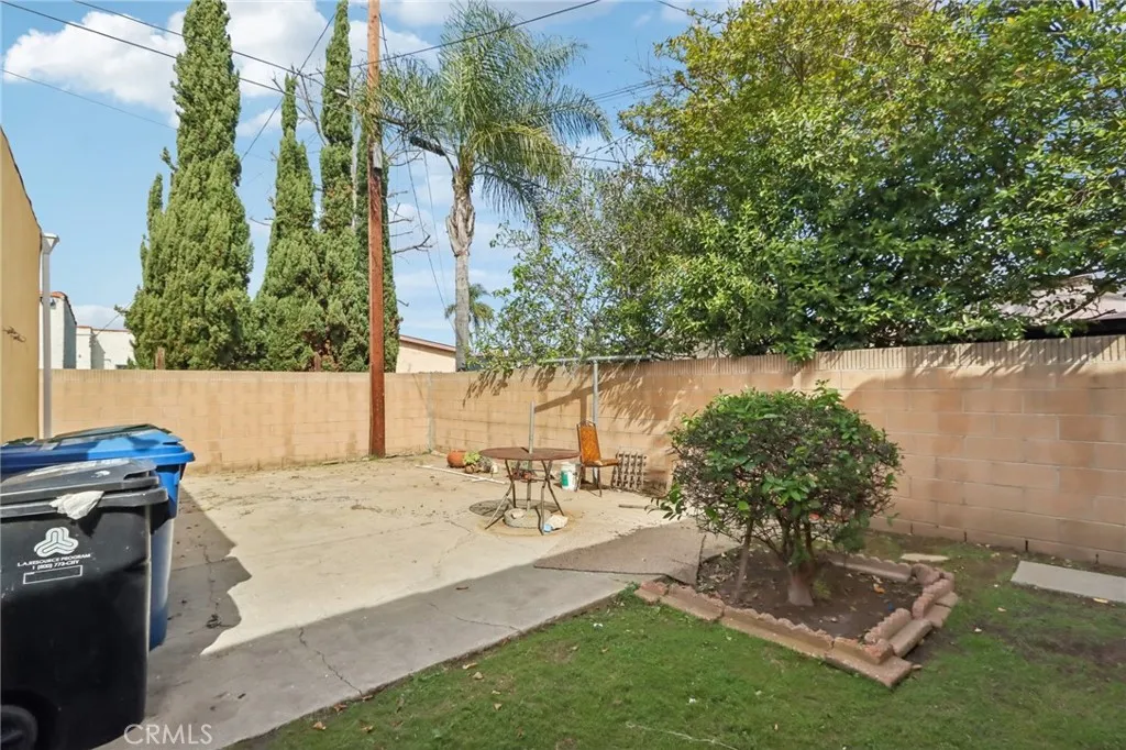 1961 W 84th, Los Angeles, California 90047 home-pic-18