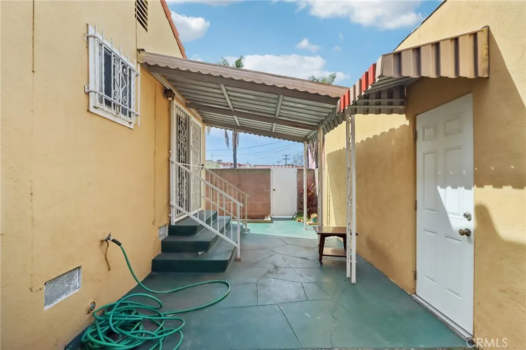 1961 W 84th, Los Angeles, California 90047 home-pic-19