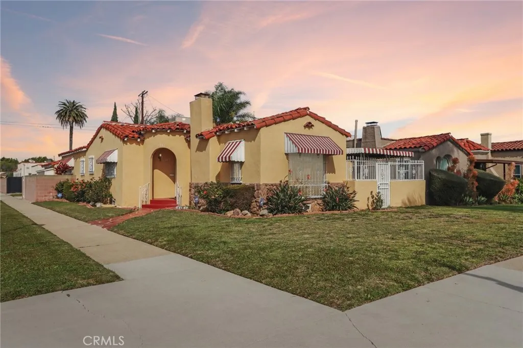 1961 W 84th, Los Angeles, California 90047 home-pic-20