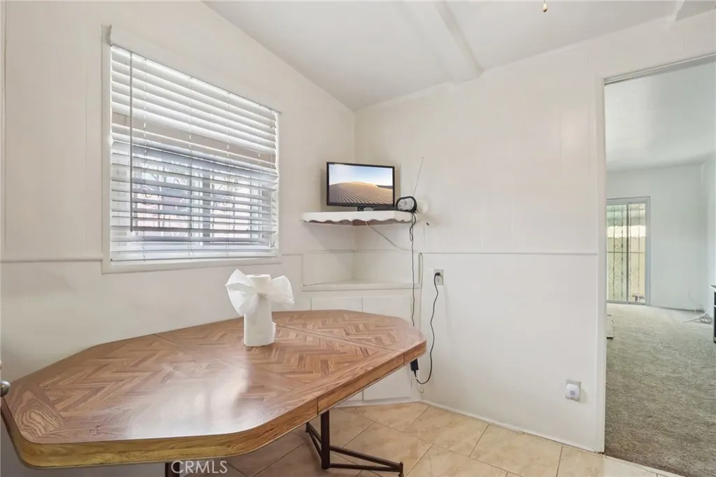 1961 W 84th, Los Angeles, California 90047 home-pic-7