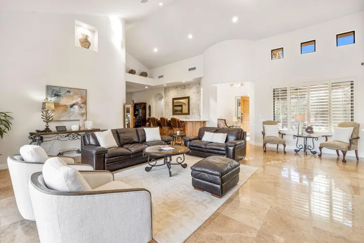 56-web-or-mls-AM4A3131