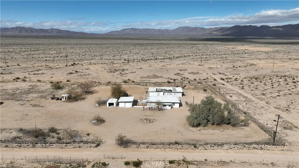 2580 Marks, Twentynine Palms, California 92277 home-pic-36