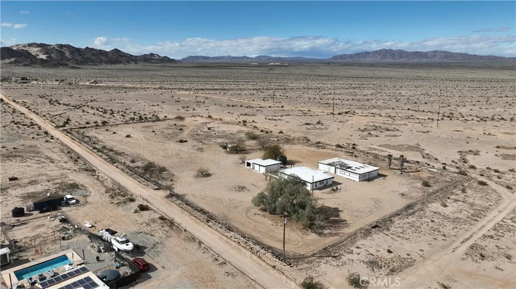 2580 Marks, Twentynine Palms, California 92277 home-pic-37