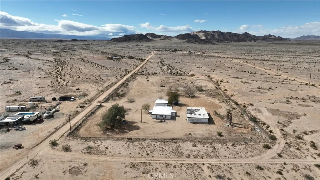 2580 Marks, Twentynine Palms, California 92277 home-pic-38