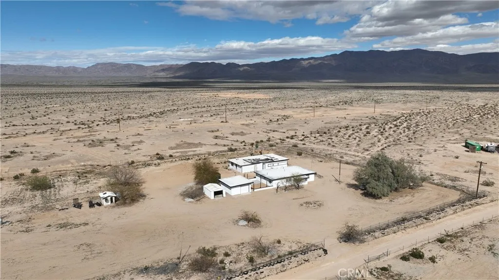 2580 Marks, Twentynine Palms, California 92277 home-pic-35
