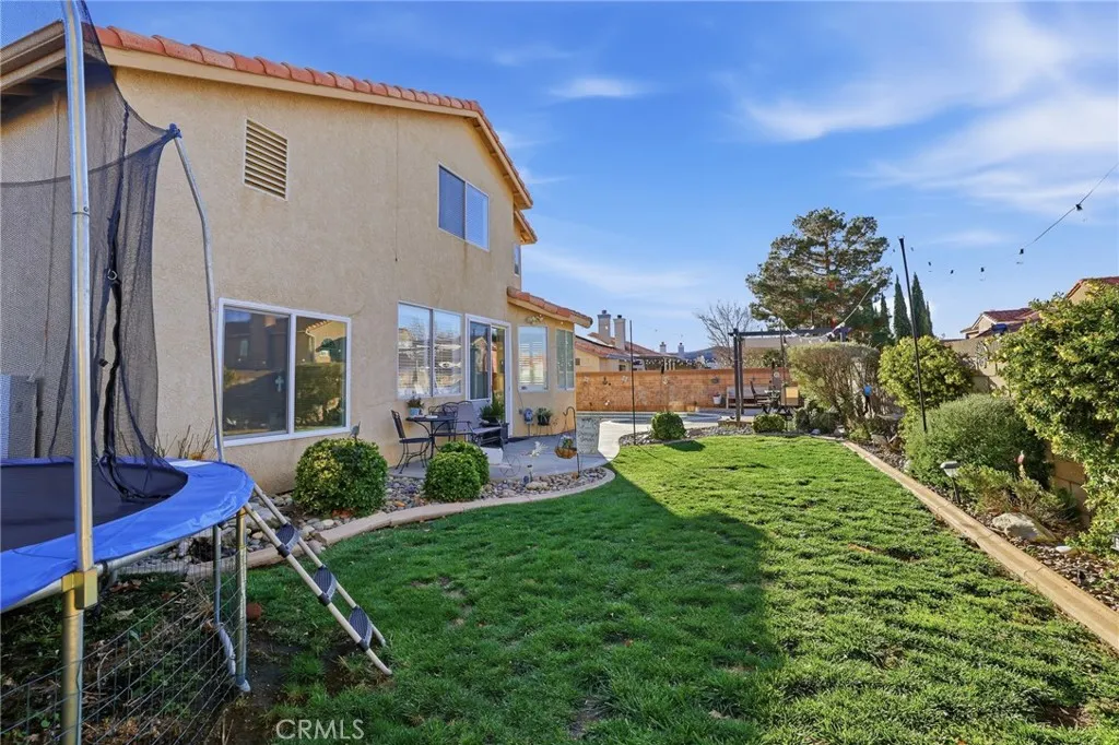 2515 Gemstone, Palmdale, California 93551 home-pic-40