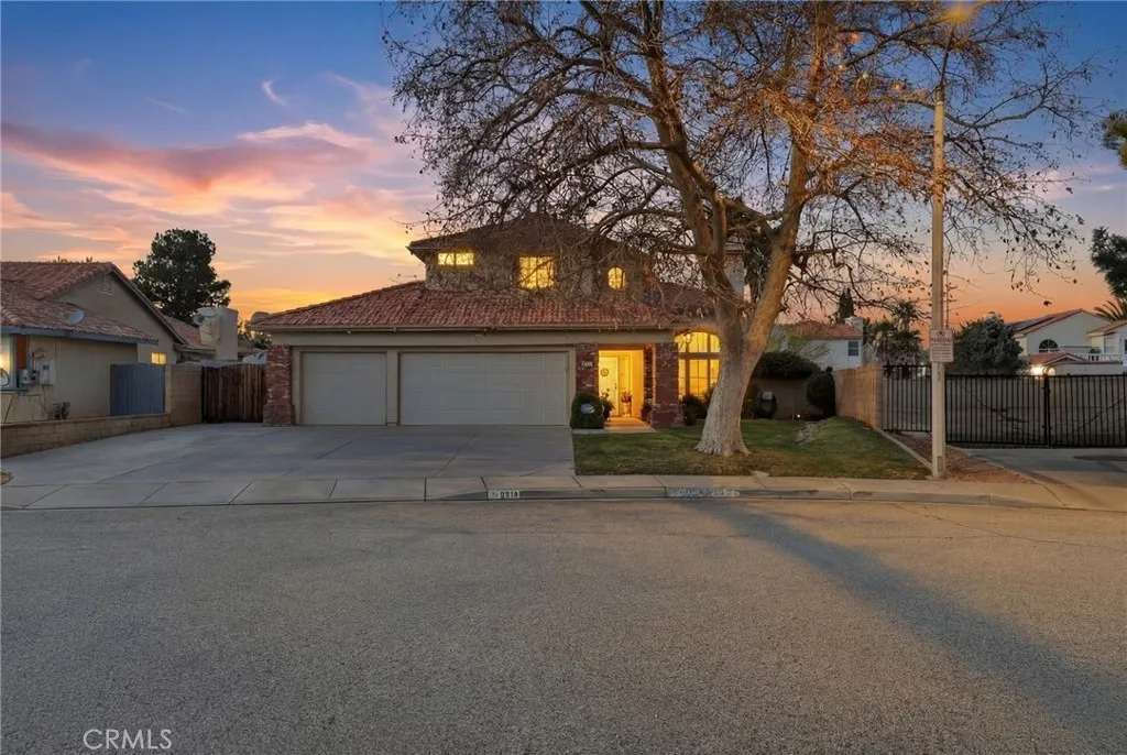 2515 Gemstone, Palmdale, California 93551 home-pic-3