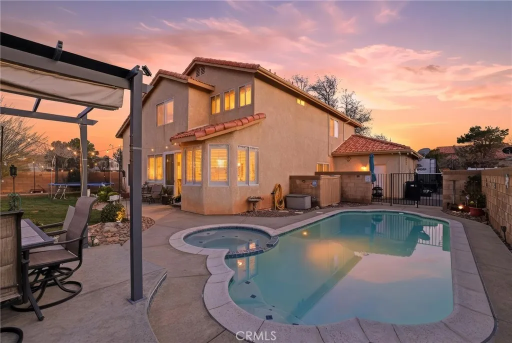 2515 Gemstone, Palmdale, California 93551 home-pic-1