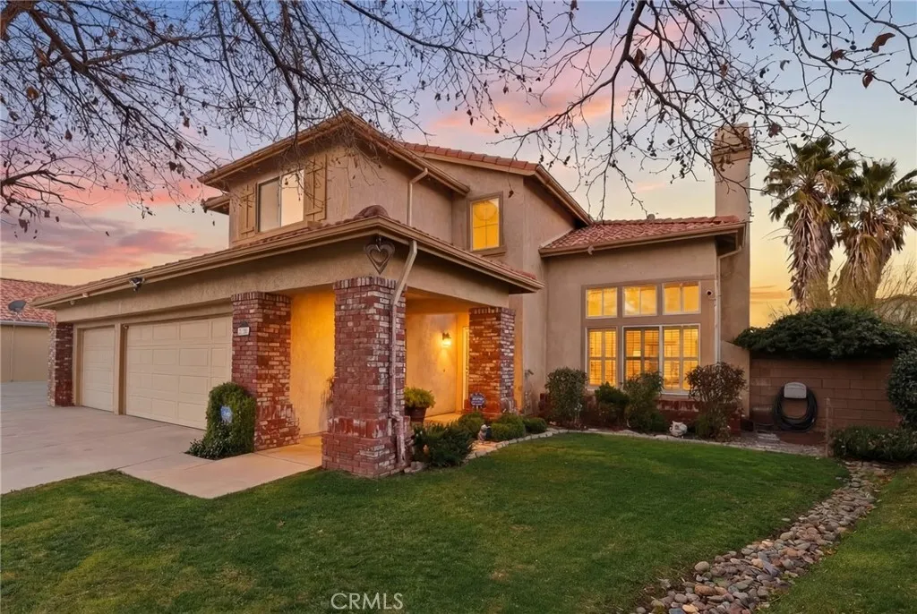 2515 Gemstone, Palmdale, California 93551 home-pic-2