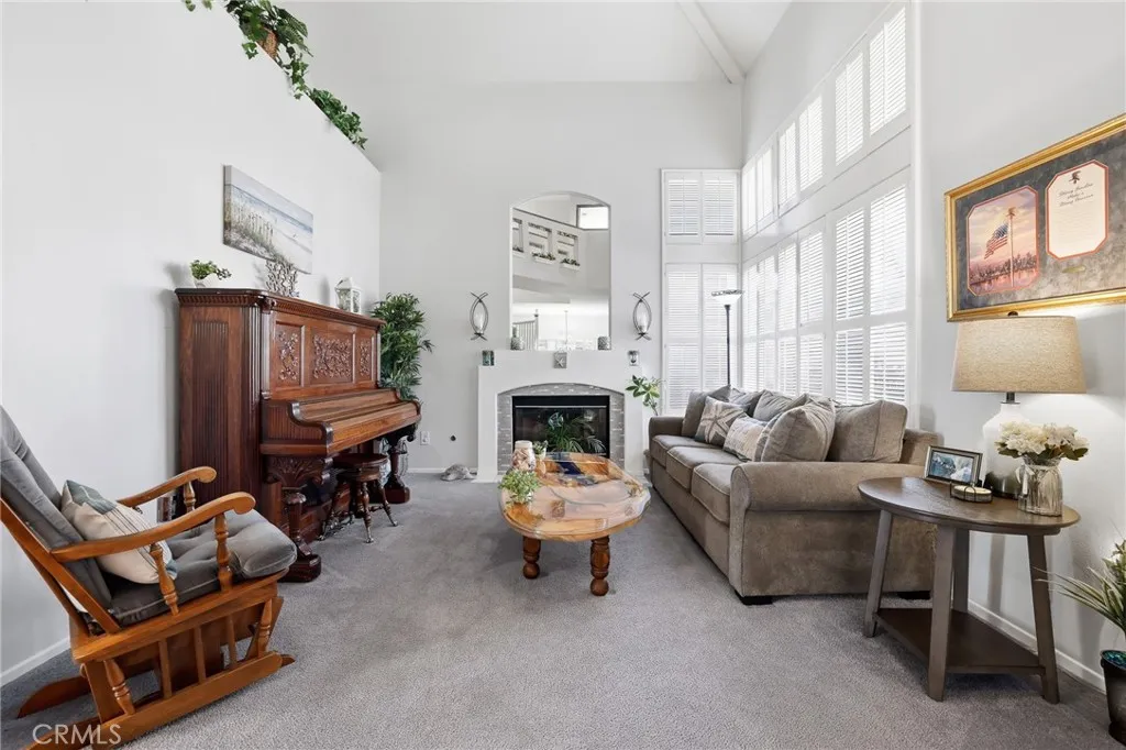 2515 Gemstone, Palmdale, California 93551 home-pic-7