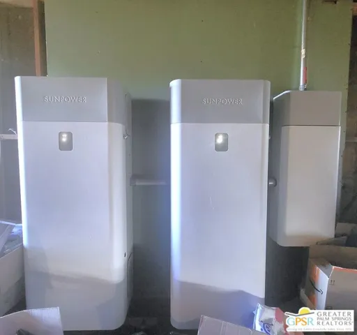 Solar With Backup Batteries &