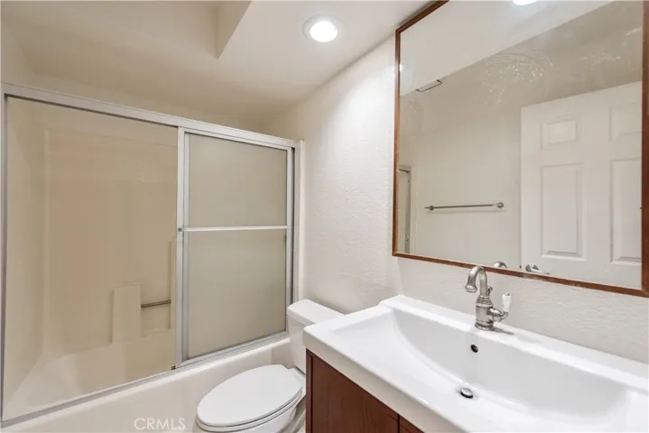 1704 Bridgeport, West Covina, California 91791