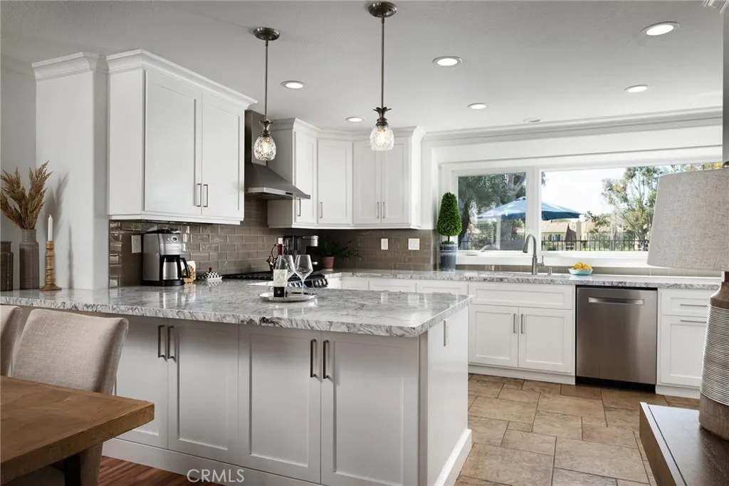 17 Sillero, Rancho Santa Margarita, California 92688 home-pic-8